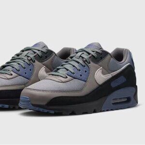 Nike Air Max 90 - Smoke Grey Diffused Blue - Men’s Size 11.5 - NEW!